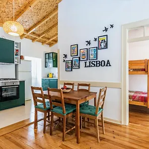 https://moderno-apartamento-em-bairro-tpico-lisboeta.hotels-lisbon-portugal.com
